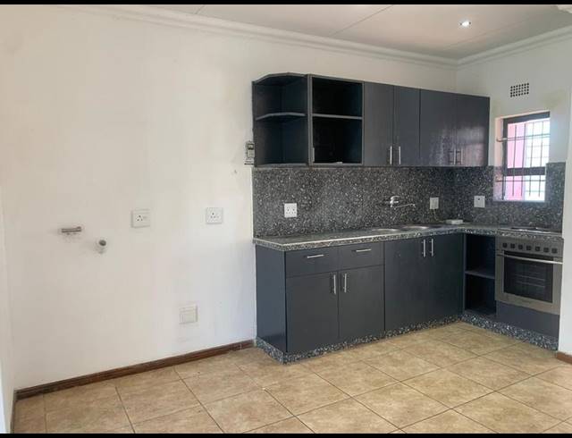 2 BEDROOM HOUSE FOR SALE IN HAGLEY